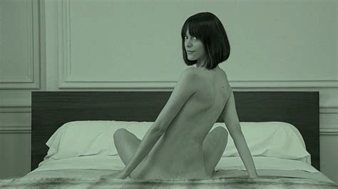 ステイシー・マーティンのヌードアダルト画像、セックス画像 3651636 Pictoa