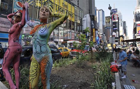 Reasons To Love Nudity And Celebrate Nyc Bodypainting Day July Nsfw Huffpost