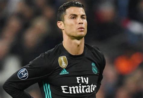 Cristiano Ronaldo Age Weight Height Bio Net Worth 2022 The Star Info
