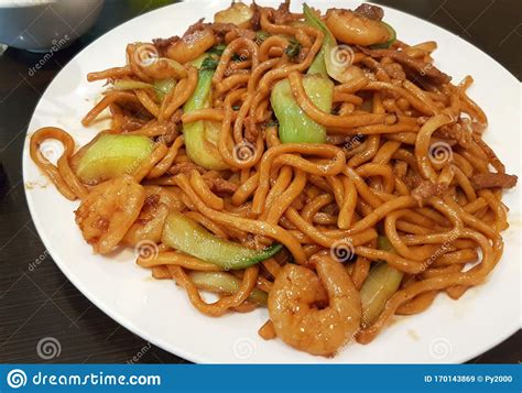 The majority of the population is uyghur (a turkic. Shanghai Fried Noodles stock image. Image of noodle ...