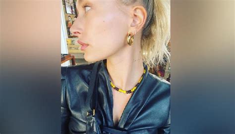 Apakah kamu bisa percaya bahwa justin bieber dan hailey baldwin telah bertunangan? Justin Bieber Buat Kalung Manik-manik untuk Hailey Baldwin - Cantik Tempo.co