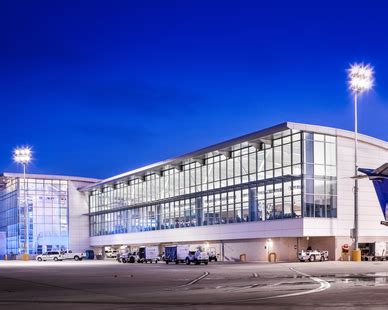 Sharp engineering inc ei tegutse valdkondades tehnilised ehitusteenused, ettevõtte juhtimine. Terminal B | Houston, TX | Wade Architectural Systems