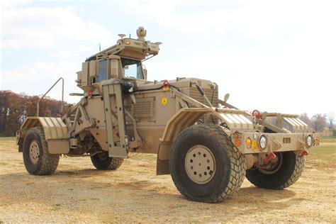 Husky Military Vehicle Vehicle Uoi