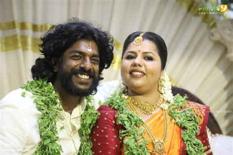 See more of sneha sreekumar on facebook. Sneha Sreekumar Marriage Photos - Kerala9.com