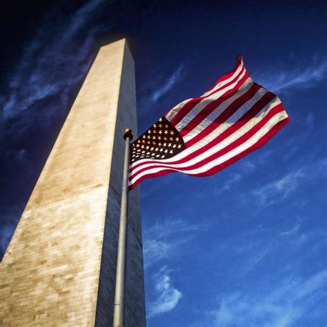 Dubois, the final design was chosen on october 15, 1938. USA - Washington DC - Washington Monument & flag | Whilst ...