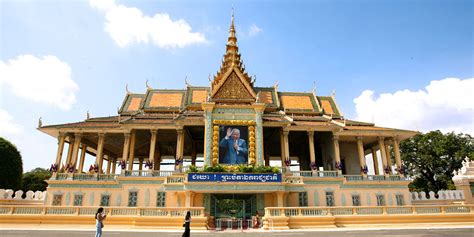 Royal Palace Phnom Penh History Opening Hours Ticket Price