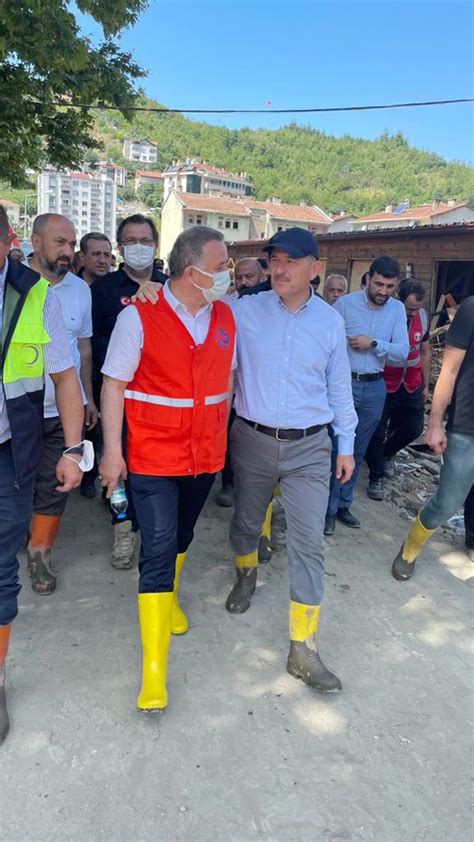 İçişleri Bakanı Soylu ile Lokman Çağırıcı afet bölgesi Bozkurtta