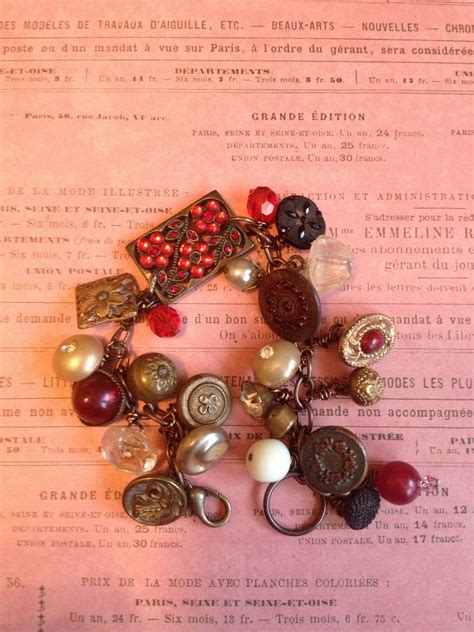 Vintage Victorian Button Bracelet By Jeanie Loggins Botões