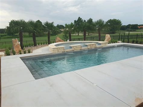 Build The Perfect Swimming Pool With Aquamarine Pools Aqua Pools Fiberglass Swimming Pools