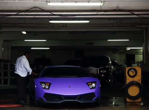 Baggrunde London bygning violet blå Lamborghini Aventador