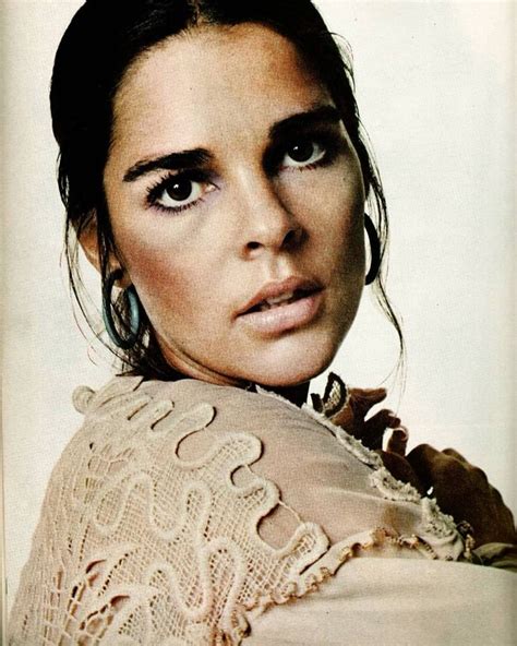 Ali Mcgraw Ali Macgraw Ageless Style Aging Gracefully