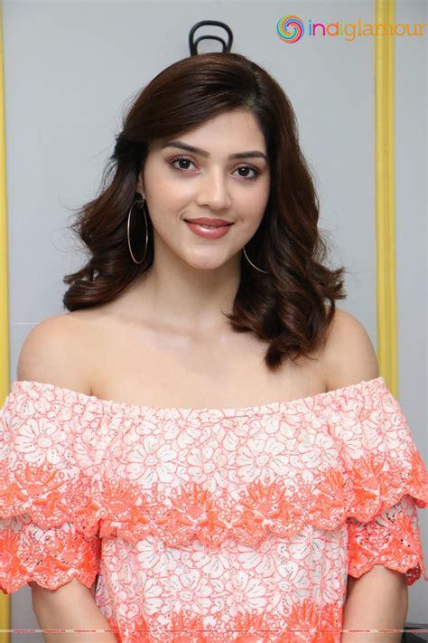 Mehreen Kaur Pirzada Actress photo,image,pics and stills - # 494911