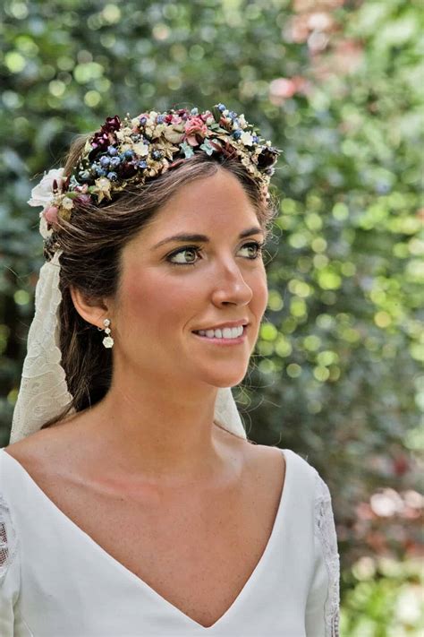 Hola a todos, hoy os escribo en jueves porque el lunes salí de viaje y no he tenido un minuto. La novia de la diadema mágica - Las bodas de Tatín