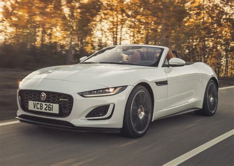 Maybe you would like to learn more about one of these? JAGUAR F-Type Convertible 2020, 2021 caractéristiques et ...