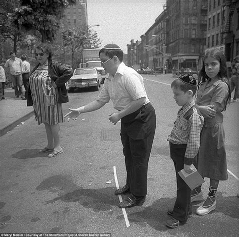 1970s Lower East Side Ny Pictures Show Tight Knit