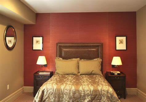Il marrone, in tutte le sue sfumature, è da sempre la colorazione più utilizzata per gli arredi delle camere da letto. colore-pareti-camera-da-letto-rosso-oro | Camera da letto ...