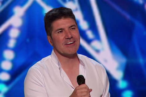 Agt 2022 See The Judges Reactions To Simon Cowell Singing Nbc Insider