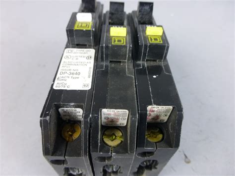 Lot Of 3 Square D Circuit Breakers 15a 1p 120v Gpm Surplus