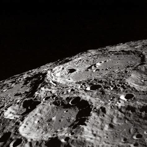 무료 이미지 검정색과 흰색 분위기 공간 어둠 단색화 달 표면 대기권 밖 천문학 지구 천체 흑백 사진