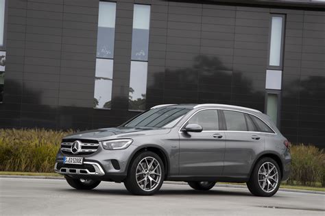 Then browse inventory or schedule a test drive. GLC 300 e 4MATIC SUV mit AMG Line nur unter ...