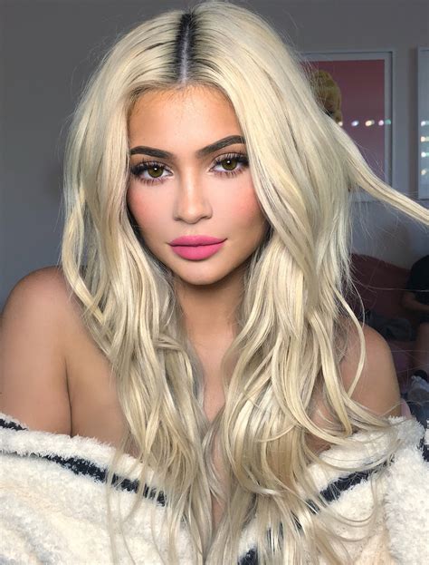 Kylie Jenner Cosmetics Business Model Famous Person