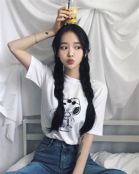Pin By 𝑡𝑖𝑛𝑎 🌻 On Korean Fashion Style Cute Korean Girl Ulzzang Girl