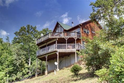 Cabins in helen ga for the ultimate getaway. Helen, GA Cabin Rentals | The Summit | New - Lovely ...