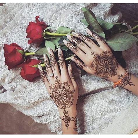 Best Henna Designs On Instagram Vogue Arabia