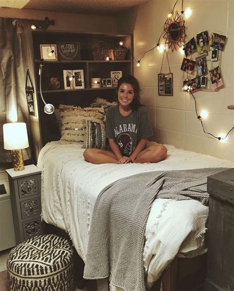 love this boho dorm room so many cute parts of it insta shelbysheltonn college bedroom decor