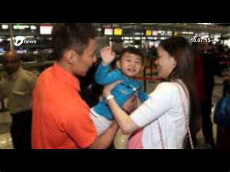 Lee was a silver medalist at the 2008 olympic games, thus becoming the first malaysian to reach the final of the men's singles event and earning the title of 'datuk' conferred on him by the malaysian. Lee Chong Wei Welcomes Second Son - YouTube