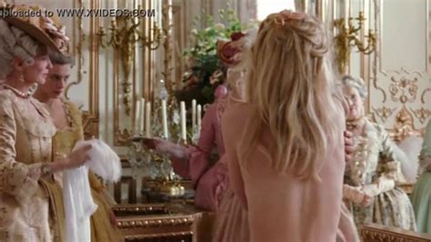 Kirsten Dunst Naked And Having Sex Marie Antoinette Uploaded
