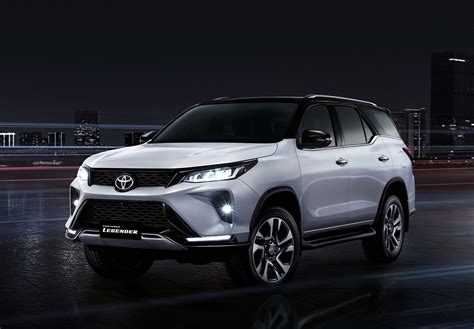 Facelift Toyota Fortuner Channels Prado In New Render Vrogue Co