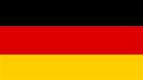 Hustota osídlení (rok 1892) roku 1871 založené německé císařství bylo sice považováno za jednotný národní stát všech němců, nezahrnoval však během své existence všechna území, jež sebe sama považovala za součást německa, jako německé soustátí. Německo - Aktuálně.cz