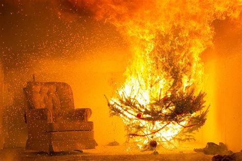 Staged Christmas Tree Fire Engulfs Room In 63 Seconds Wjar