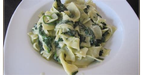 Penne mit Spinat - Gorgonzola -Sauce von Nadweb11 Ein Thermomix Rezept