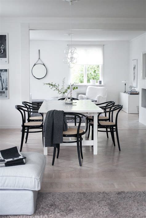 It is a timeless chair that envokes a parisian cafe, minimalist appeal. 16 Thonet Bentwood Chairs for the Dining Room