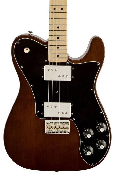 Fender Classic Series 72 Telecaster Deluxe With Maple Fretboard Walnut