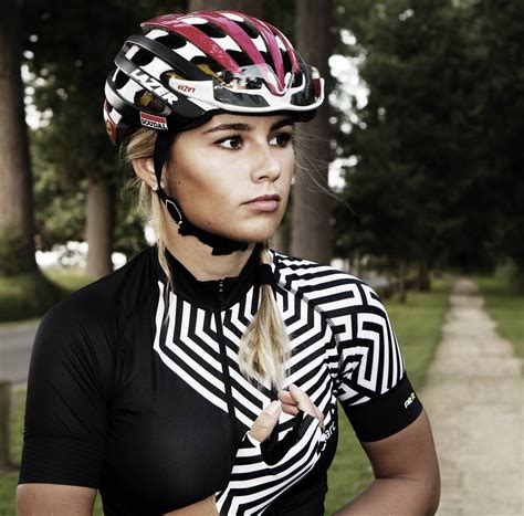 Real Woman Cyclists Photo Cycling Outfit Female Cyclist Cycling Women