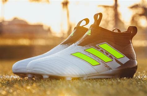 Find Which Are Best Soccer Cleats For Defenders Cleatsreport