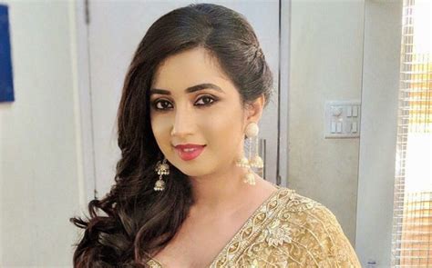 Family memberâ€™s attitude will be quite different. Shreya Ghoshal Lifestyle, Wiki, Net Worth, Income, Salary ...