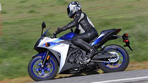 2015 Yamaha Yzf R3 First Ride The Beginner Bike And Beyond