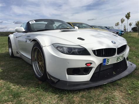 Bmw z4 gt3 ls3-v8 road conversion