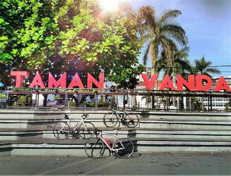 5 Taman paling Keren di Bandung