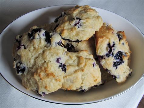 Since no two were alike, and since instructions were a bit sketchy, i worked with a friend to come up with a good recipe, including some tips that we came up with along the way. Pammi Cakes Recipes: Low-Fat Blueberry Scones Recipe