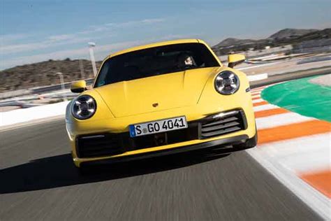 New Porsche 911 Finally Gets A Manual Transmission Purists Rejoice