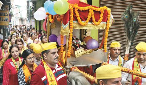 मंडी में धूमधाम से मनाई जन्माष्टमी Divya Himachal