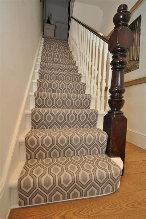 Learn how to lay carpet with this simple tutorial videofind more videos to decorate your home on our websitefull program. Ruthless stair runner carpet diy stairways strategies ...