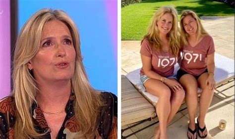 Rod Stewart S Wife Penny Lancaster Flaunts Ageless Appearance After Losing Sex Appeal