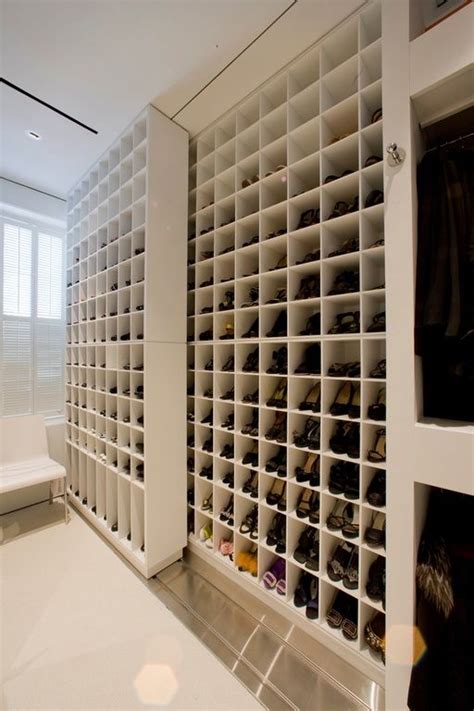 27 Space-Saving Closet Wall Storage Ideas To Try - Shelterness