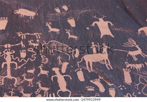 Newspaper Rock Petroglyphs Utah Usa Stock Photo 1479913949 Shutterstock